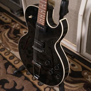 Gibson ES-135 Ebony 1997 owned by Chris Shiflett | Reverb