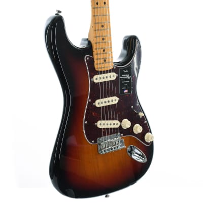 Fender American Professional II Stratocaster Maple, 3 Color Sunburst image 5