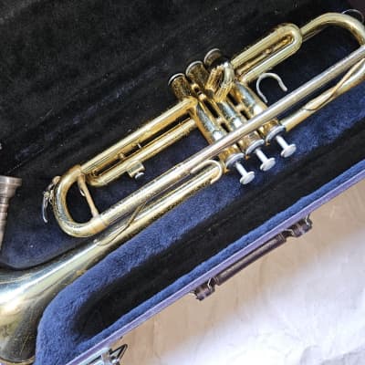 Yamaha YTR‑2335 Standard Student Bb Trumpet | Reverb The Netherlands