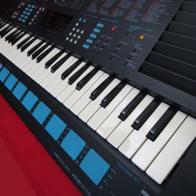 Yamaha PortaSound PSS-780 Synthesizer Keyboard TESTED FREE