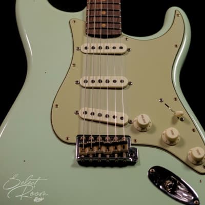 Fender Custom Shop LTD '60 Stratocaster, Journeyman Relic, Faded Aged Surf Green image 6