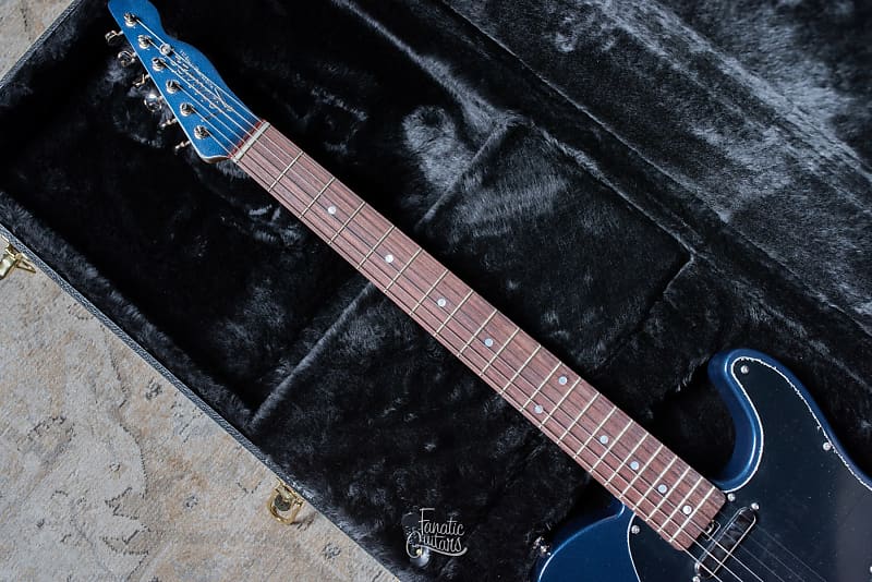 Larrivée Baker-T Classic - Midnight Blue Metallic | Reverb