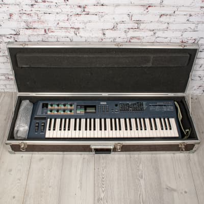 Yamaha - AN1X - Synthesizer - Used w/ Road Case