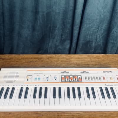 Casio Casiotone MT-52 keyboard/drum machine 1980s