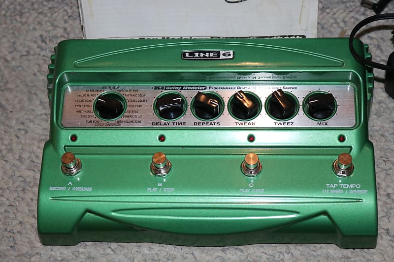 Line 6 DL4 Delay Modeler - with Power Supply & Manual | Reverb Canada