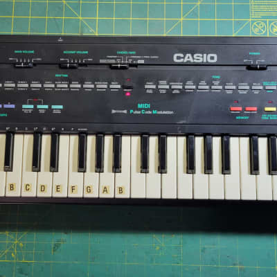 Vintage Casio MT-240 キーボード MIDIシンセサイザー-