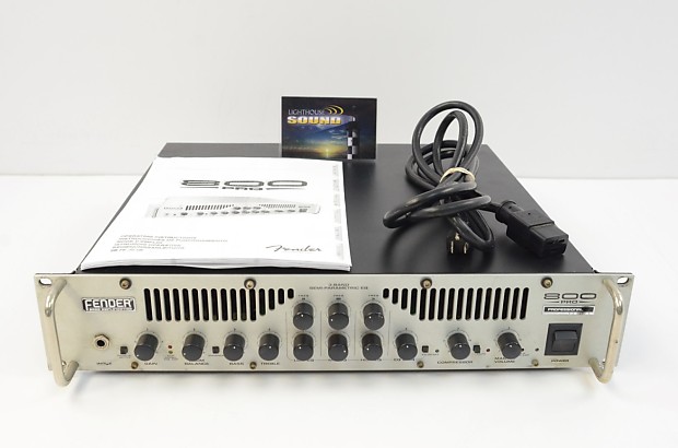Fender 800 PRO Bass Amplifier Head