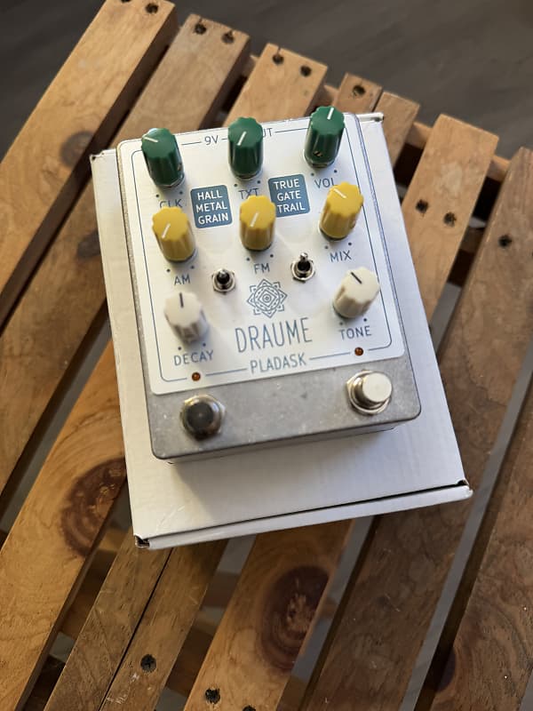 Pladask Elektrisk Draume V2