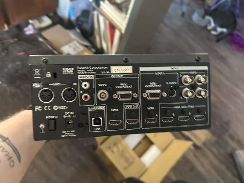 Roland V-4EX 4-Channel Digital Video Mixer