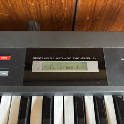 Roland Alpha Juno 1 Programmable Polyphonic Synthesizer 49 keys Keyboard New battery w/ bag image 4