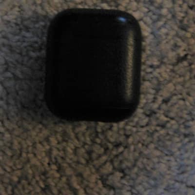 Apple AirPods 2nd Gen with Black Leather Case image 4
