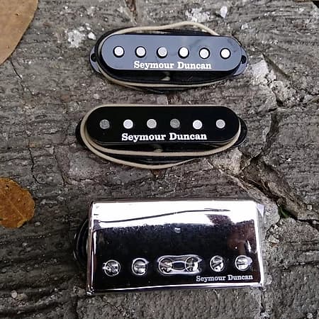 Seymour Duncan TB-14 Custom 5™ Bridge Trembucker W/ SSL-1 Vintage Staggered  Special Black Edition | H-S-S | DHL Express Delivery Included |
