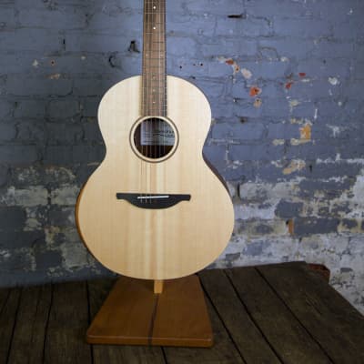 Sheeran by Lowden S02 for sale