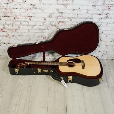 Martin - D18 - Modern Deluxe - Acoustic Guitar - Natural - w/ Hardshell Case - x5232 image 10