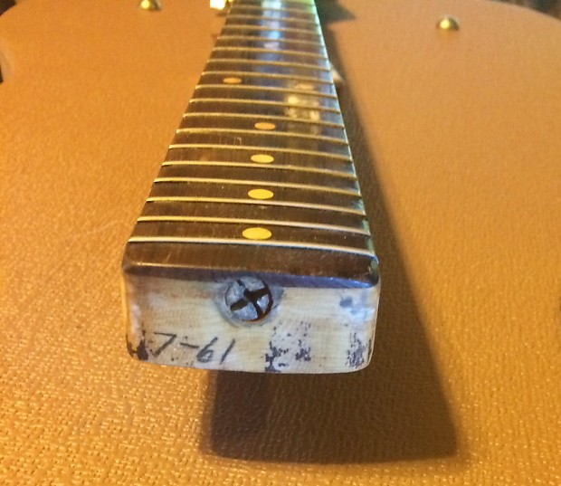 Slab outlet board stratocaster