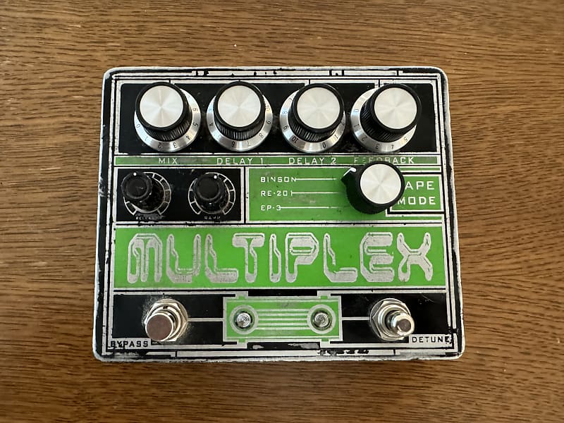 Laowiz Multiplex Space Echo, Echoplex and Echorec pedal Reverb