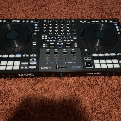 RANE DJ - RANE FOUR - Contrôleur DJ 4 voies pour SERATO STEMS