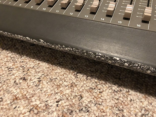 Tascam M-2516 16-channel Mixer | Reverb