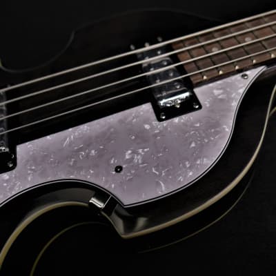 Hofner IGNITION PRO Beatle Bass HI-BB-PE-TBK comes with Flat Wounds & 500/1 Tea Cup Knobs in Transparent Black & Case image 8