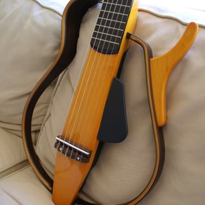 Yamaha SLG 130NW Silent Guitar - Classical  / Nylon String image 4