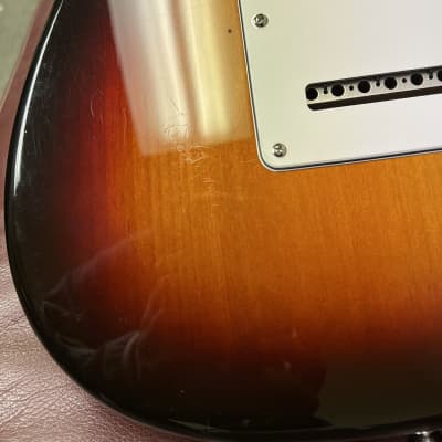 Fender Stratocaster 2008 - 3 Tone Sunburst image 8