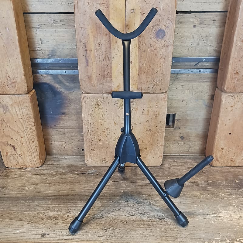 On Stage SXS7101B Alto/Tenor Saxophone Stand with Flute Peg | Reverb