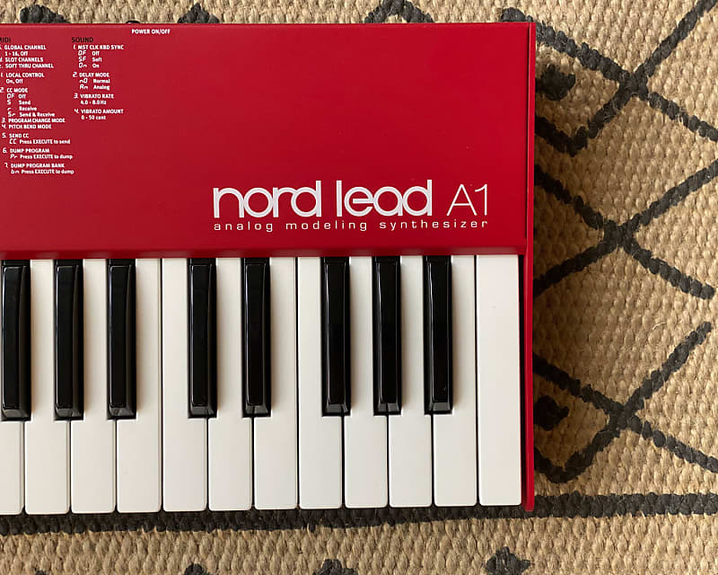 Clavia Nord Lead A1