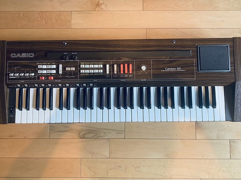 1982 Casio Casiotone 601 Like new