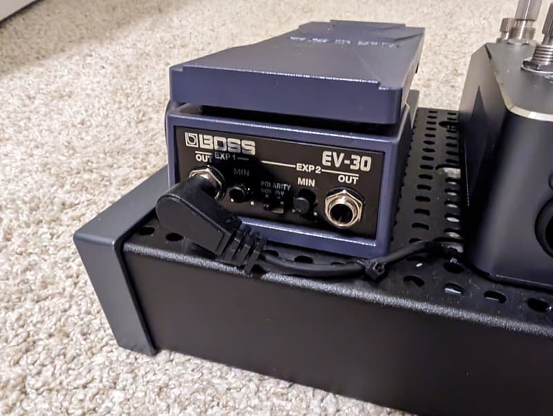 Neural DSP Quad Cortex With Temple Audio Board, power supply