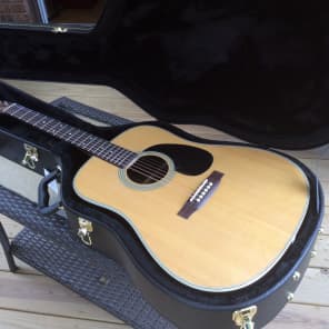Sigma SD28 Acoustic Guitar, w/HSC & 12 choice points image 8