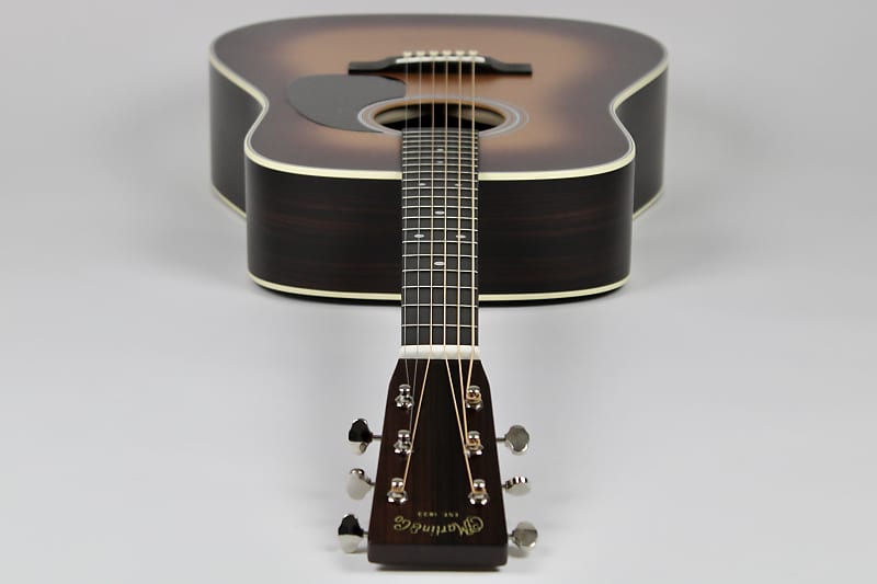 Martin D-28 Satin - Amberburst 2023 w/OHSC