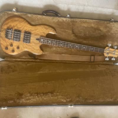 Wal deals bass reverb