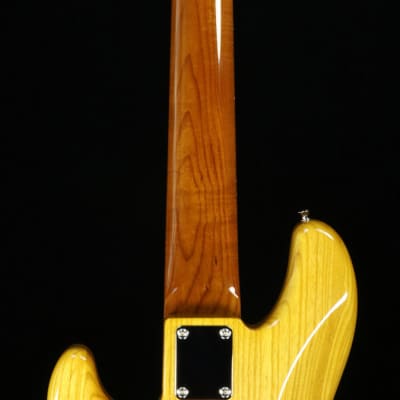 Fender KAZUKI ARAI Deluxe Jazz Bass V Kazuki Arai Edition