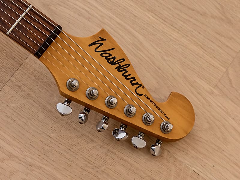1990s Washburn N1 Nuno Bettencourt Electric Guitar Vintage 1990s Washburn N1 Nuno Bettencourt Electric Guitar Vintage