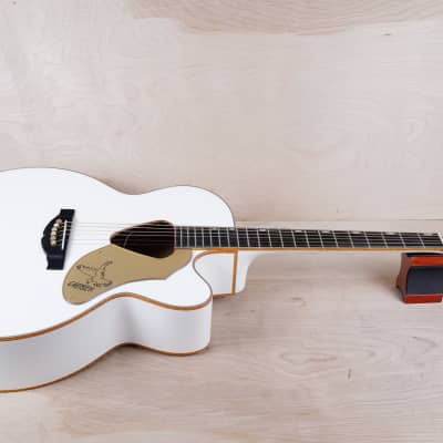 Gretsch G5022CWFE Rancher Falcon Acoustic Guitar 2014 White w/ Bag image 3