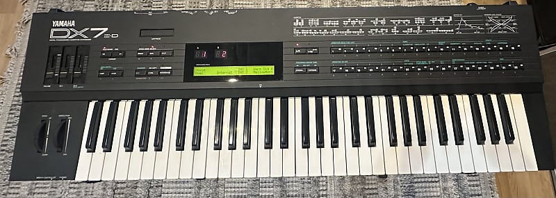 Yamaha DX7IID 61-Key 16-Voice Digital Synthesizer | Reverb
