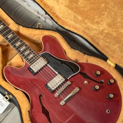 Gibson - 1964 ES-335 Reissue - Semi-Hollow Electric Guitar - VOS - Sixties Cherry - w/ Black/Yellow Custom Shop Hardshell Case - x1102 image 11