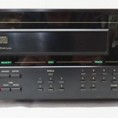 McIntosh MCD7008 CD Player Changer With Remote and Manual image 2