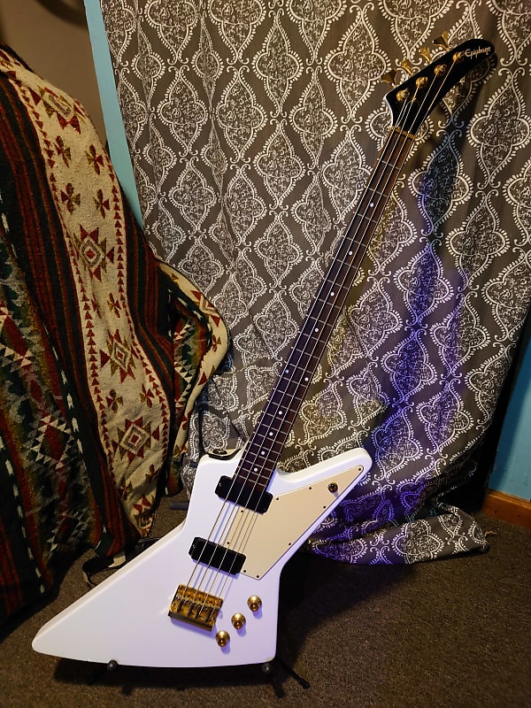 Epiphone Explorer Bass 2010年製　限定生産モデル Epiphone Custom Shop Explorer Bass 2010 - Alpine White | Reverb