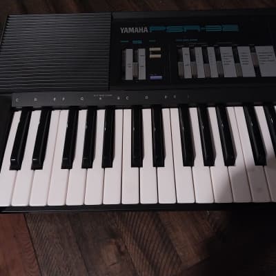 Yamaha PSR 32 1987 image 3