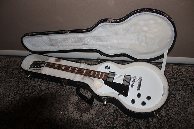 Left Handed Gibson Les Paul Studio Alpine White