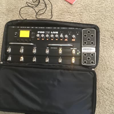 Line 6 POD X3 Live Guitar Multi-Effects Pedal with bag , manual 