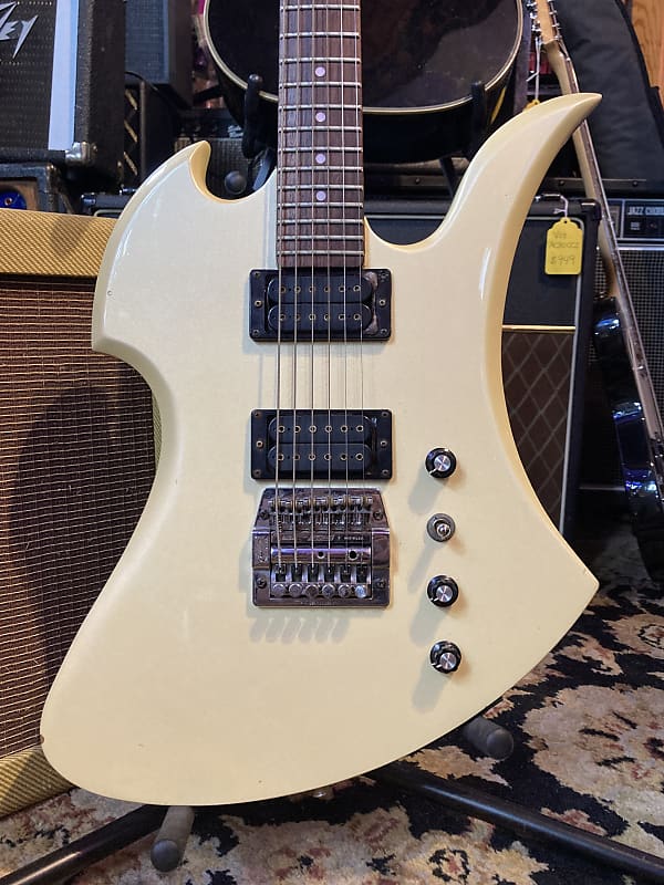 b.c rich エレキギター　kahler flyer ジャンク品 b.c rich エレキギターkahler flyer ジャンク品