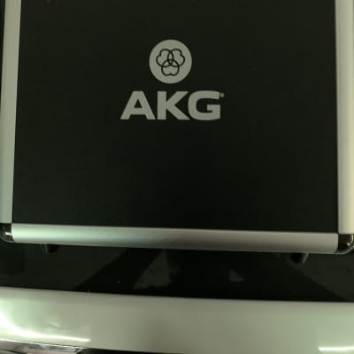 AKG P220 Large Diaphragm Cardioid Condenser Microphone image 6