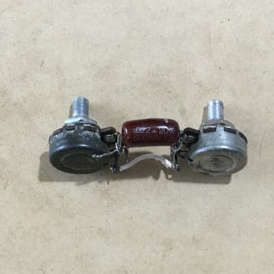 Two Rare Vintage USA 1971 Stackpole Pots 1 Meg Guitar Potentiometers Chocolate Drop Capacitor image 8