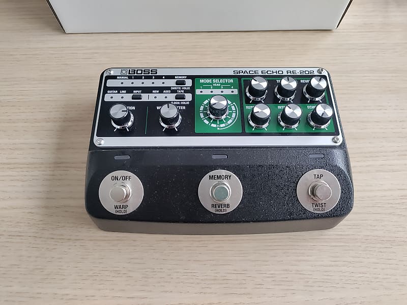 Boss RE-202 Space Echo