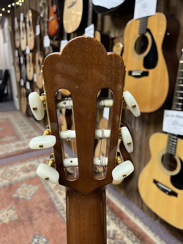 Asturias Standard Classical Guitar - 2000s - Natural | Reverb