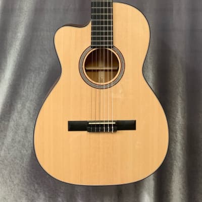 Martin 000C12-16E Left-Handed Acoustic/Electric Classical Guitar with Soft Case image 1