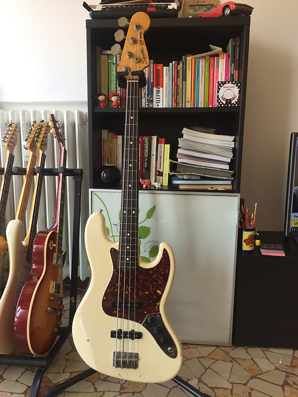 JVシリアル made in Japan スクワイヤー　ジャズベース　84年製 JVシリアル made in Japan スクワイヤー ジャズベース 84年製 Yahoo