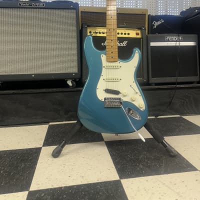 Vintage 1991 Fender Standard Stratocaster *first year Mexico
